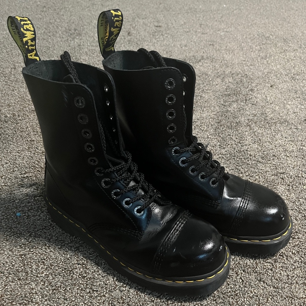 DR. MARTENS 8761 BXB BOOT
